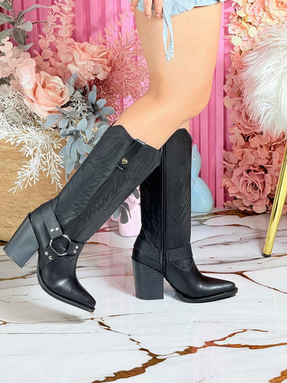 BOTA VALENTINO