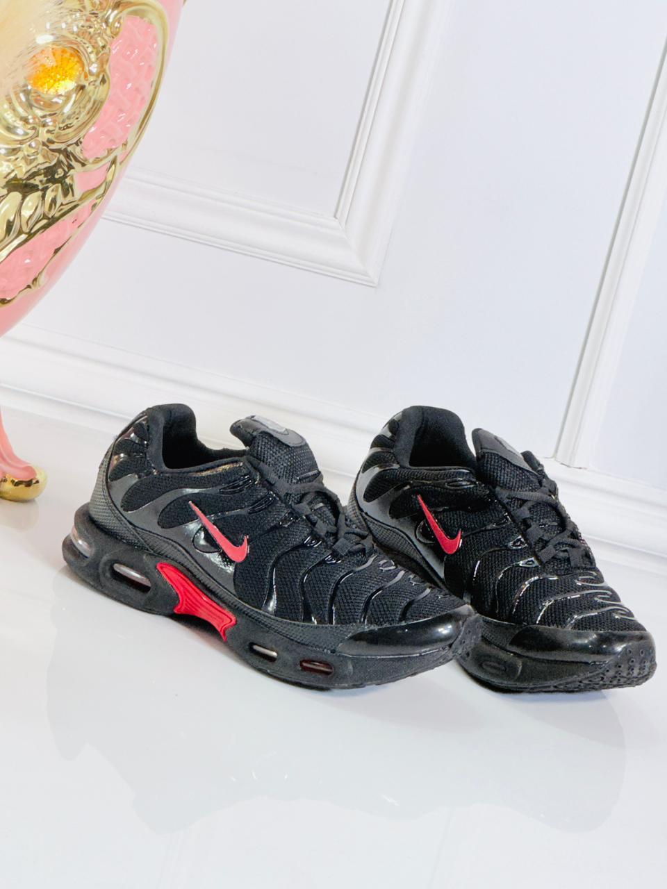 TENIS-MOD10002TN