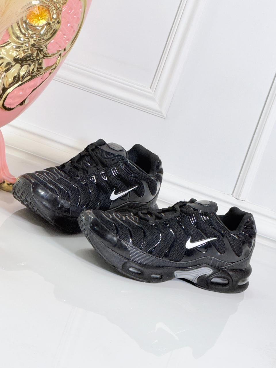 TENIS-MOD10002TN