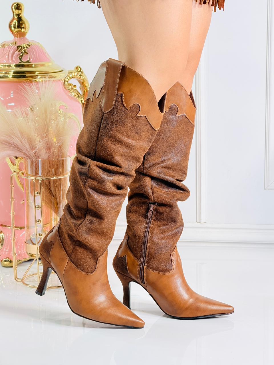 BOTAS CUERVO