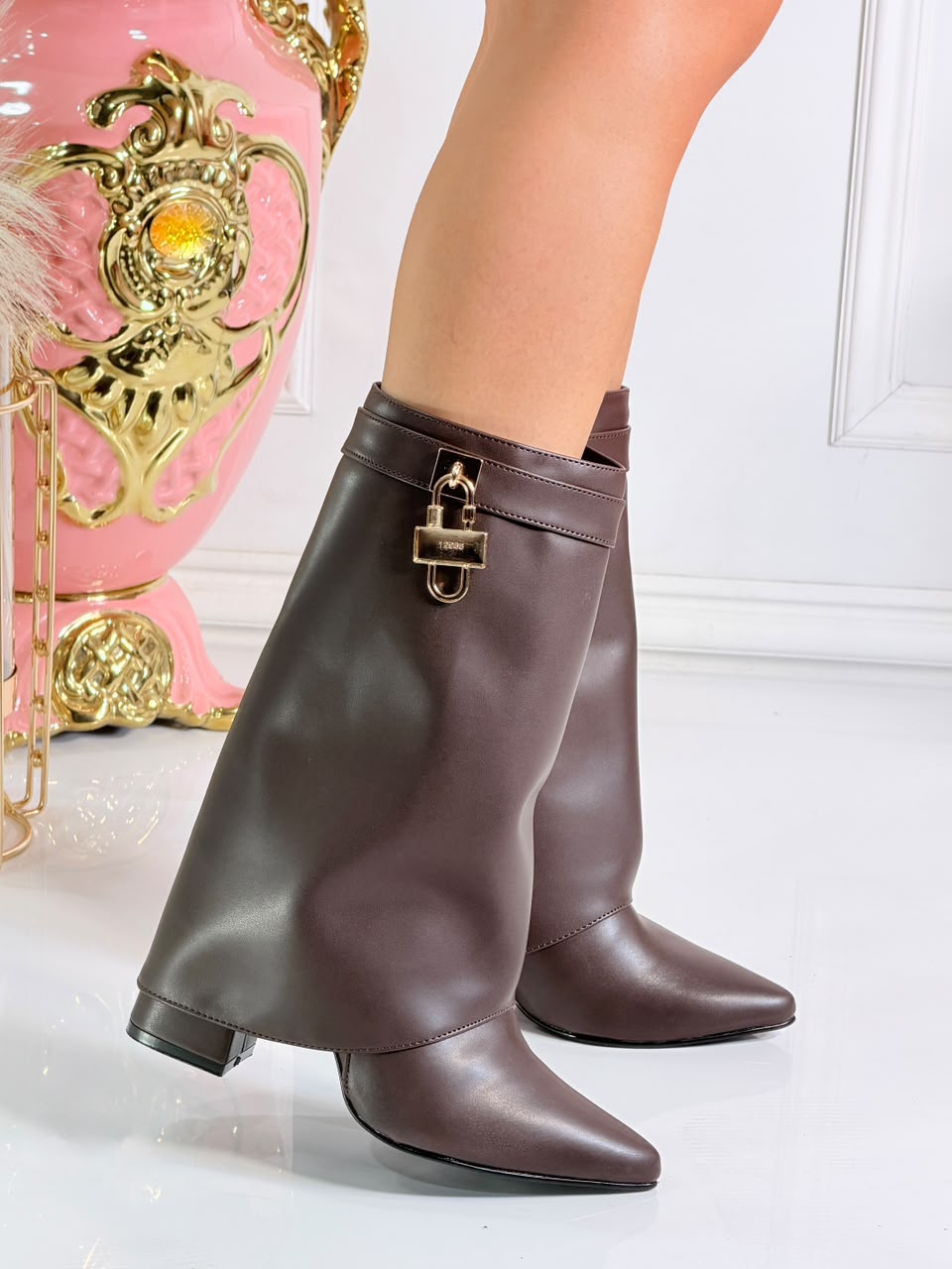 BOTIN GRACE